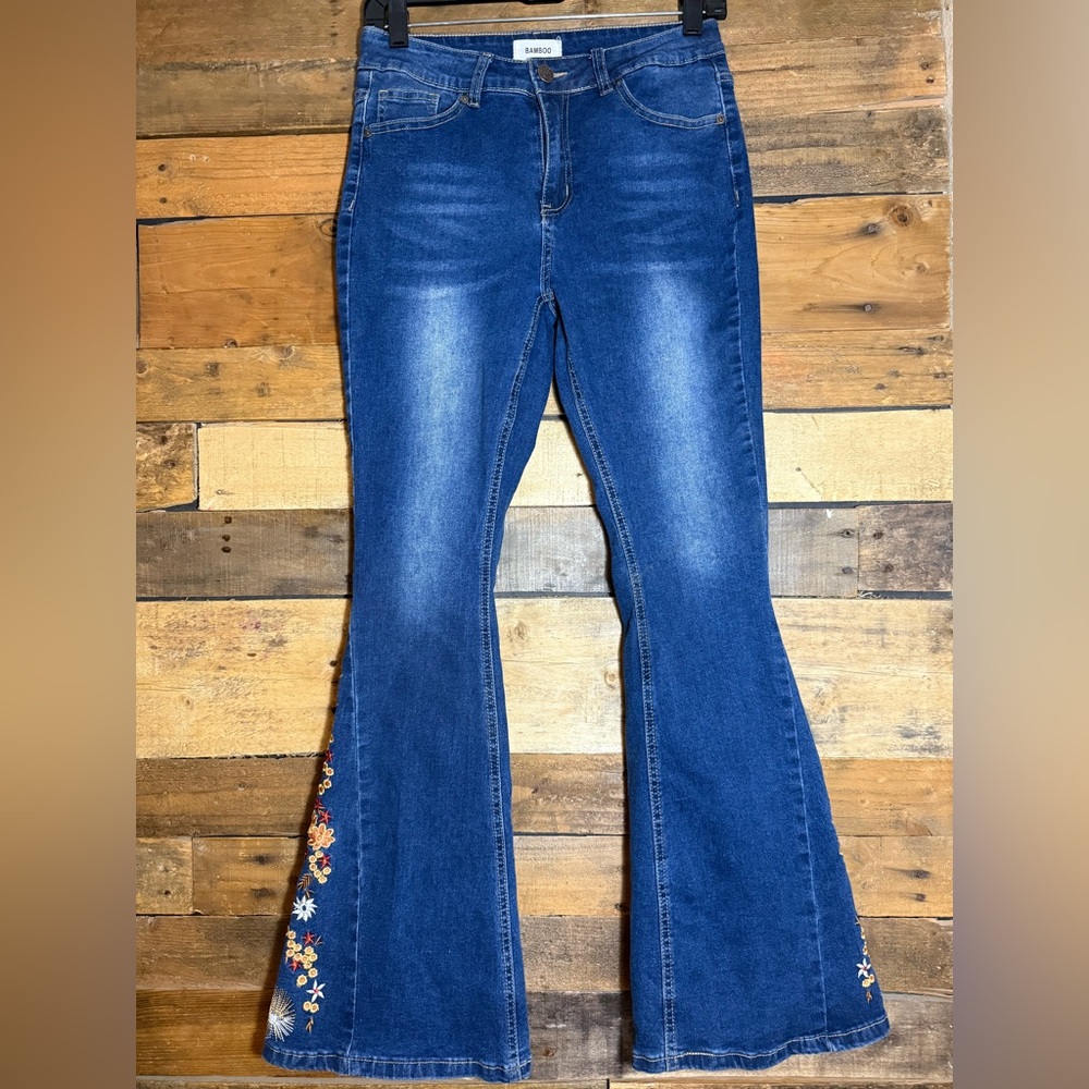 Bamboo Jeans Girls SZ 11 Junior‎ Floral Embroidered Flare Bell Bottom Boho.